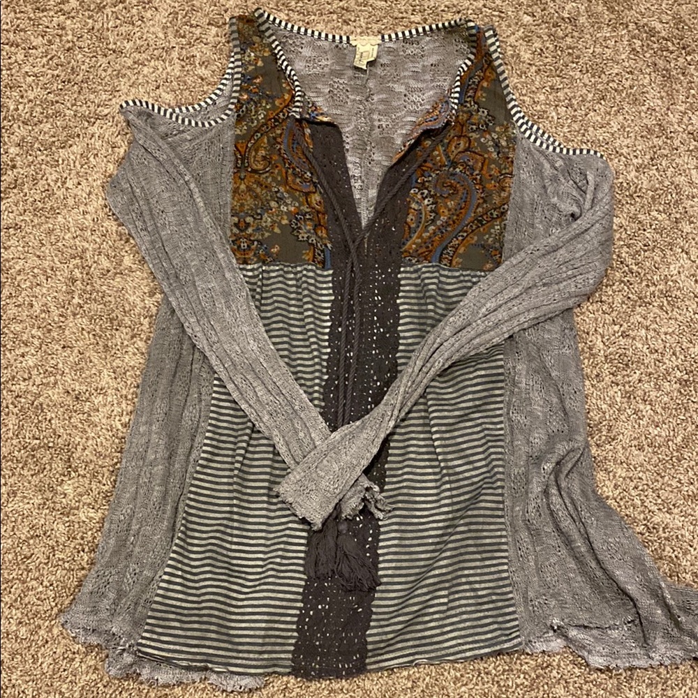 White and Gray Asymmetrical Long Sleeve Blouse